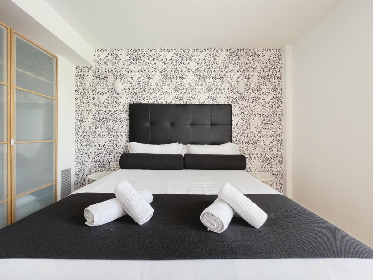 Stay U-Nique Apartments Pellaires Βαρκελώνη Εξωτερικό φωτογραφία